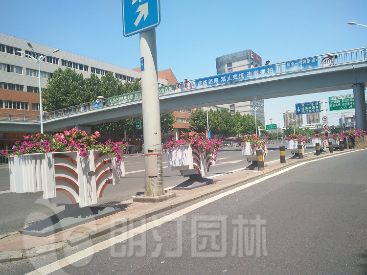 臉譜藝術(shù)花箱 臉譜藝術(shù)花箱