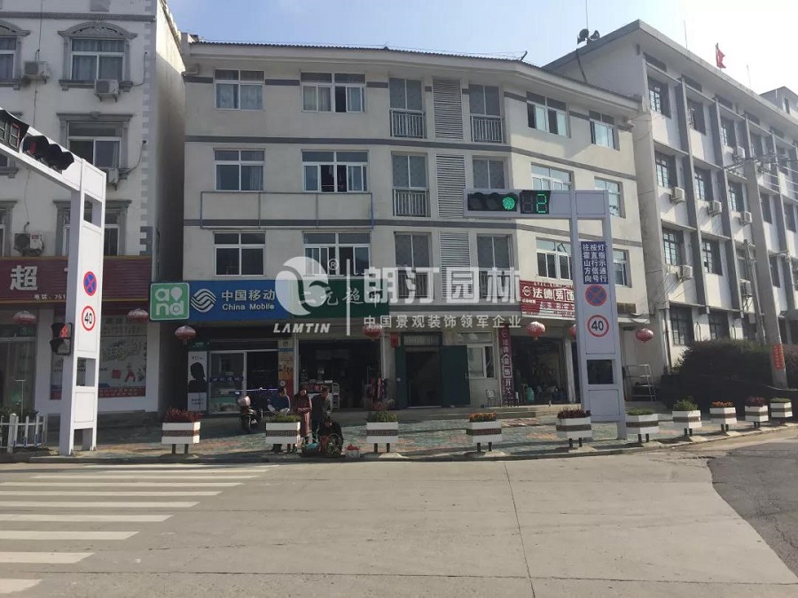 中國(guó)風(fēng)腰帶雕花花箱