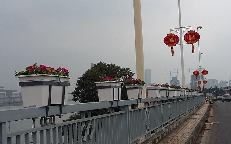 高架橋?qū)Ｓ没ㄅ?6427)