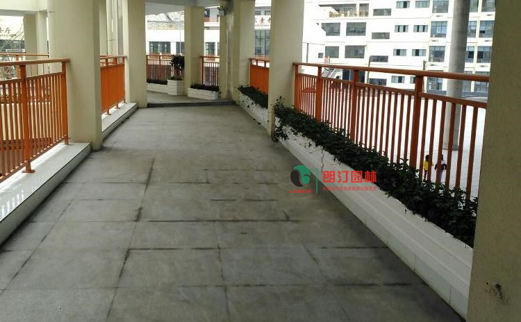 湖南酒店走廊陽臺藝術(shù)花箱案例