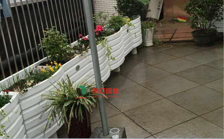 湖南酒店走廊陽臺藝術(shù)花箱案例，樓頂陽臺露臺綠化種植箱|朗汀園林