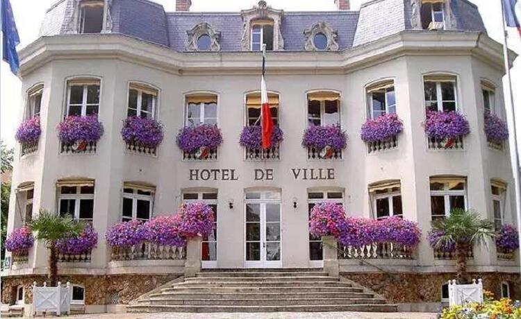 酒店窗臺綠化掛花花盆 酒店窗臺綠化掛花花盆