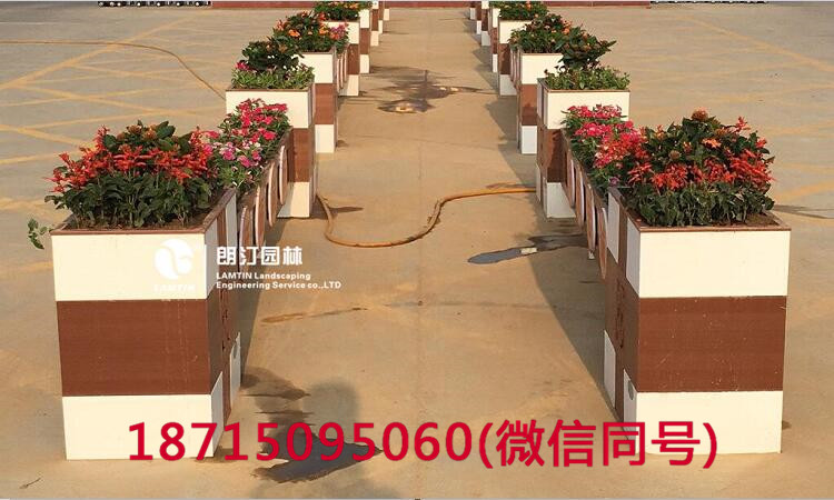 朗汀花箱進(jìn)駐民權(quán)縣 打造廣場花箱景觀 朗汀花箱進(jìn)駐民權(quán)縣 打造廣場花箱景觀