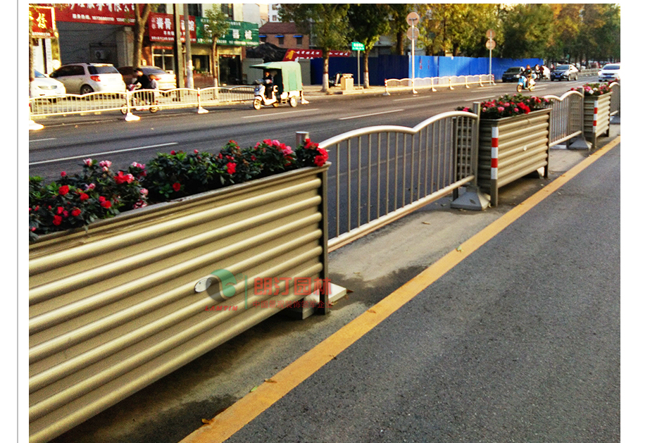 1595928990979523.jpg 1595928990979523.jpg